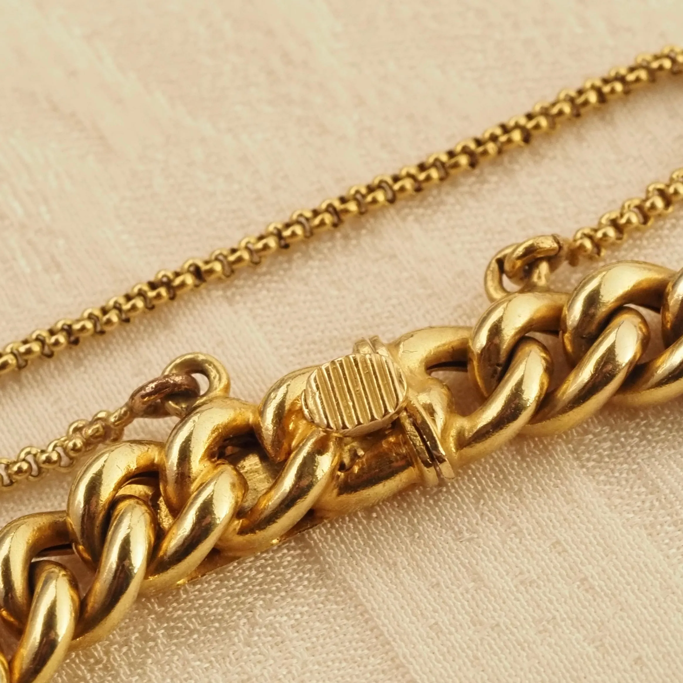 Antique Emerald and Diamond 14k Gold Bloomed Curb Chain Bracelet