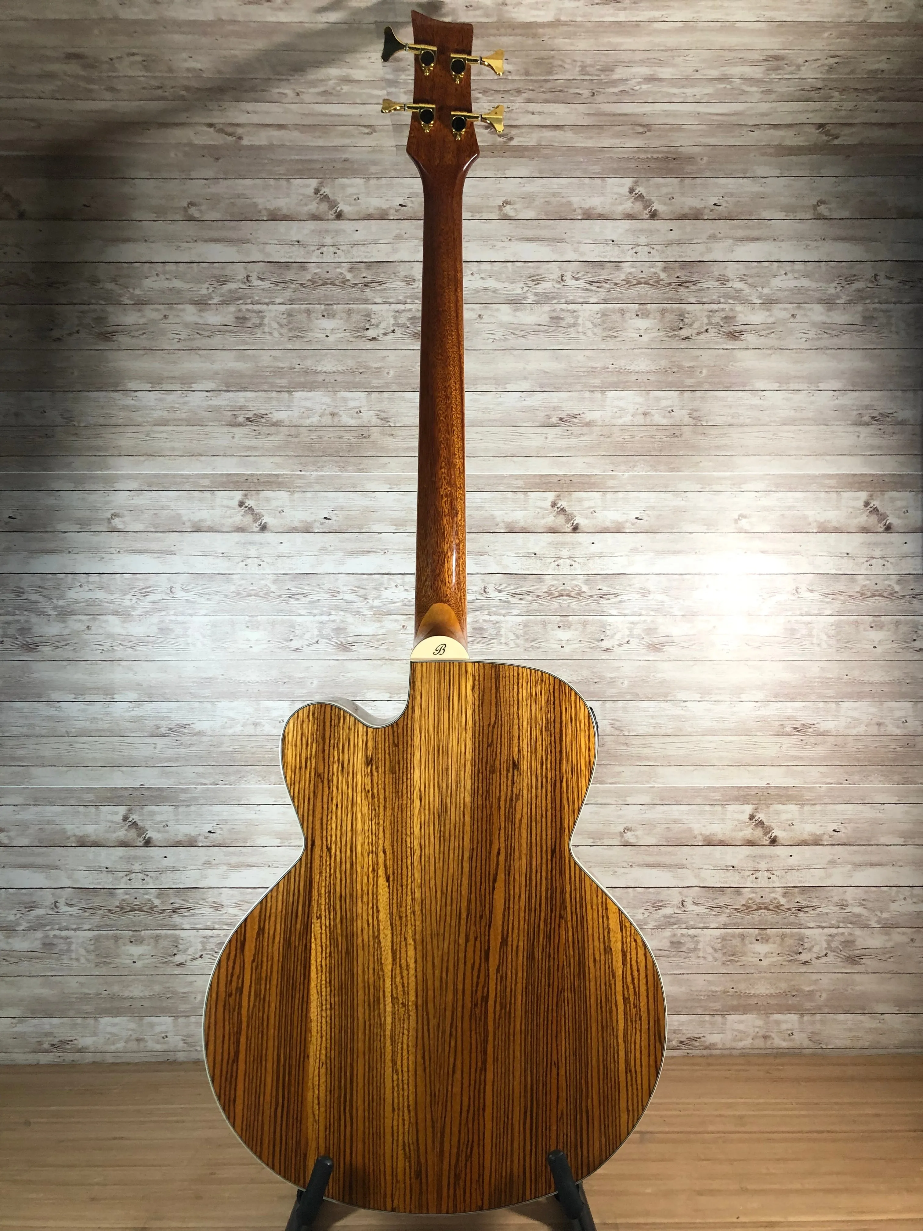 Beaver Creek Acoustic Bass - B-Stock