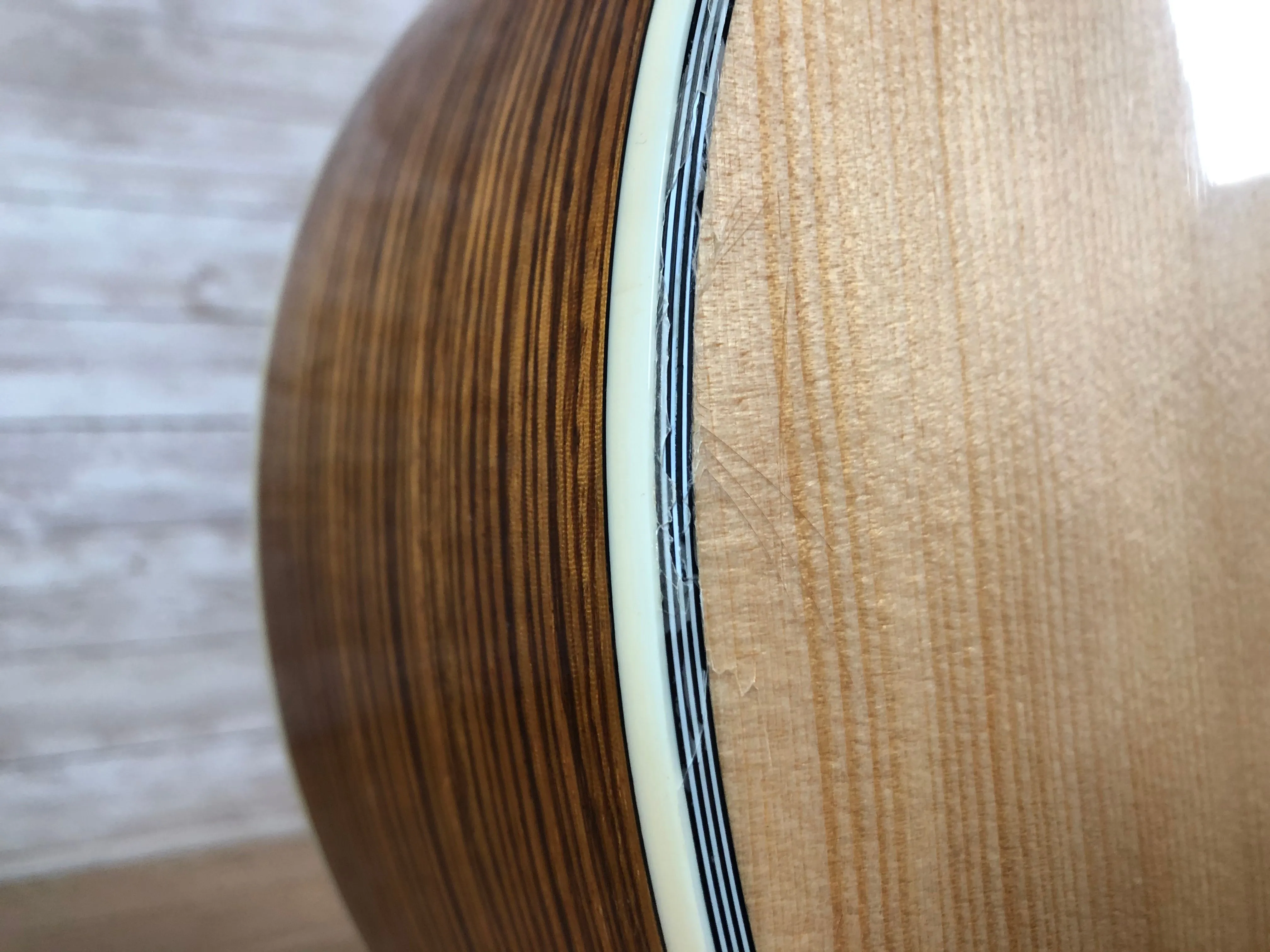 Beaver Creek Acoustic Bass - B-Stock