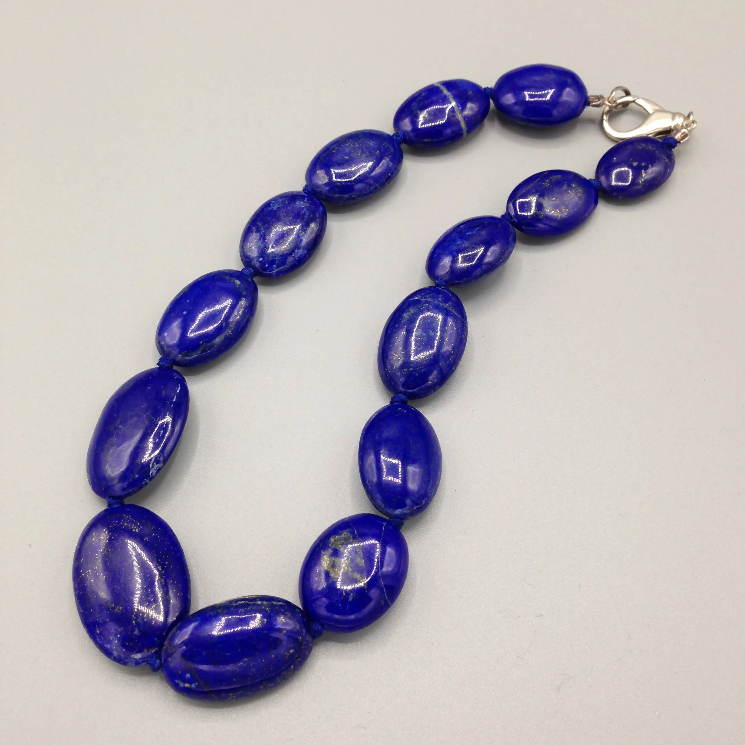 Lapis lazuli necklace with .925 silver clasp