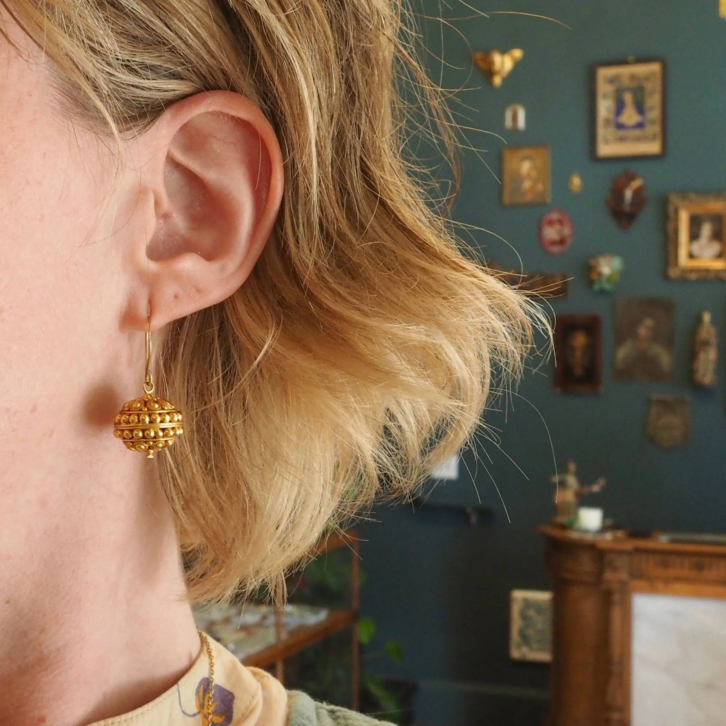 Vintage Indian 18k Gold Cannetille Ball Earrings